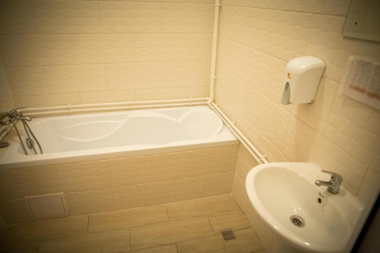 Hotel Funnytime Bukareszt Zewnętrze zdjęcie