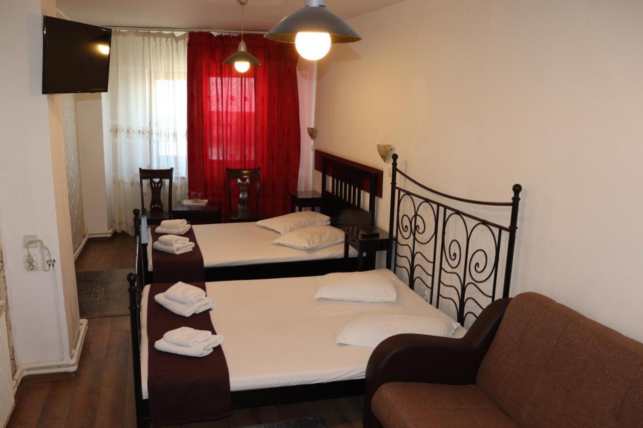Hotel Funnytime Bukareszt Zewnętrze zdjęcie