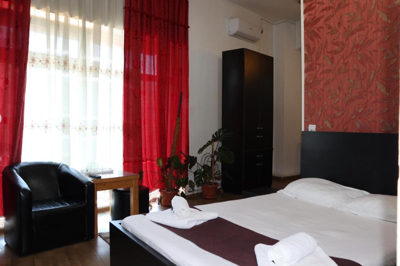 Hotel Funnytime Bukareszt Zewnętrze zdjęcie