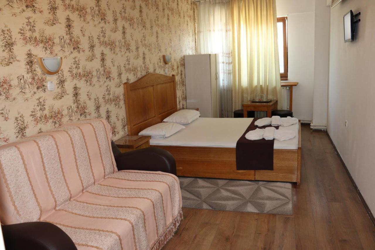 Hotel Funnytime Bukareszt Zewnętrze zdjęcie