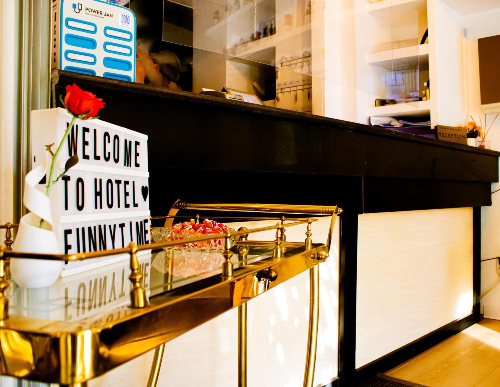 Hotel Funnytime Bukareszt Zewnętrze zdjęcie