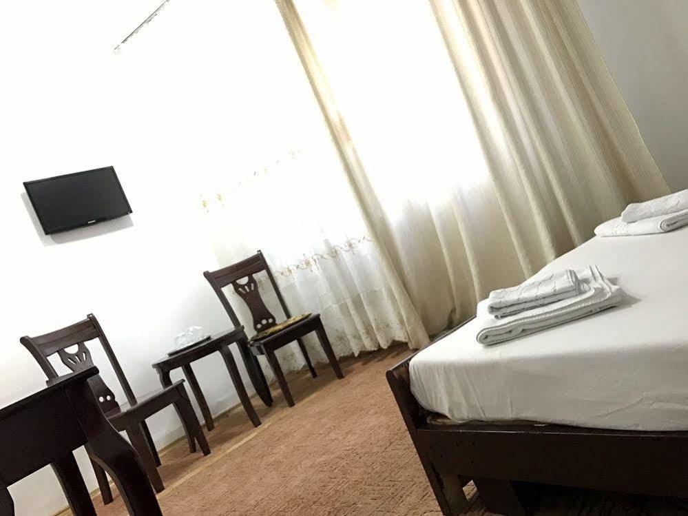 Hotel Funnytime Bukareszt Zewnętrze zdjęcie